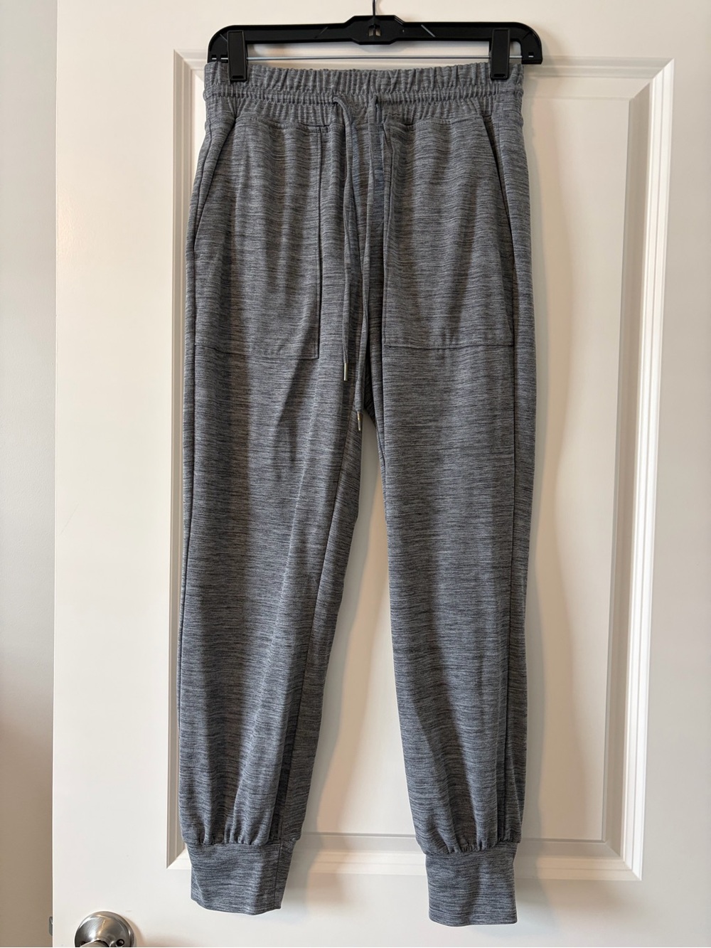 Lou & Grey Women’s Heather Gray Jogger Sweatpants
